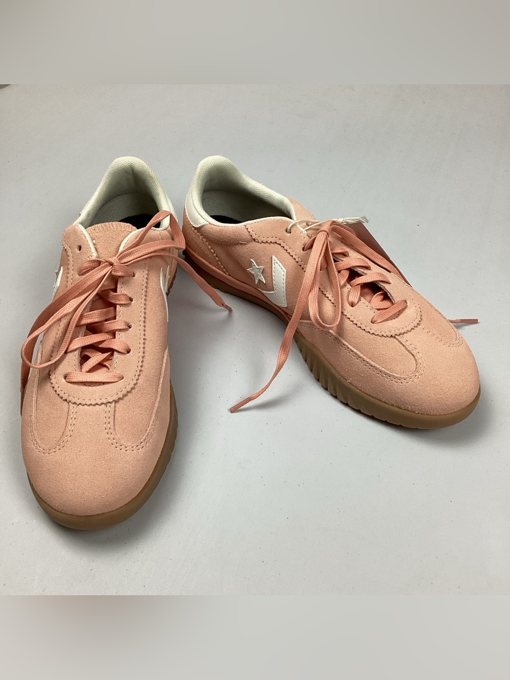 Converse Run Star Trainer Pink Suede Low Top Men Size 7.5 Women Size 9 New with